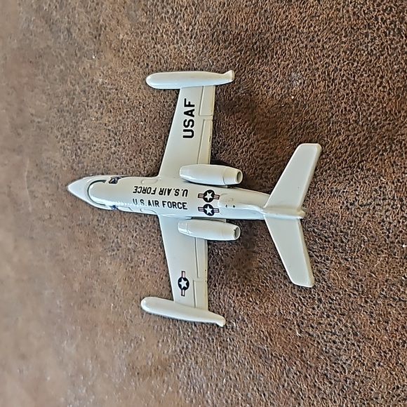 1973 Matchbox USAF Plane - Picture 4 of 8